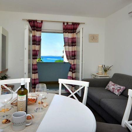 M & M Apartment โปดสตรานา ภายนอก รูปภาพ