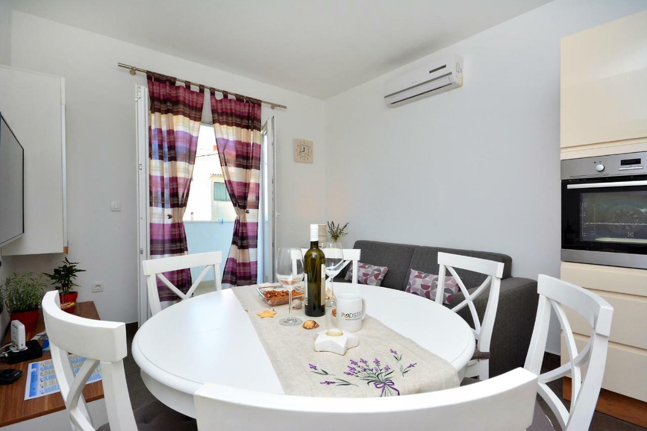 M & M Apartment โปดสตรานา ภายนอก รูปภาพ